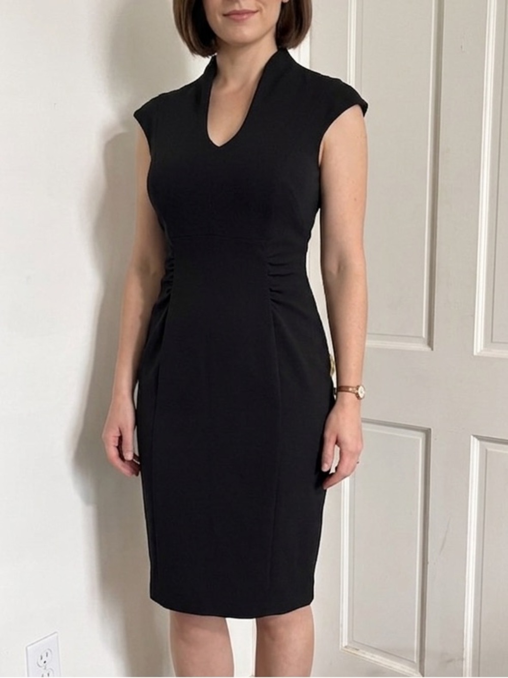 connected apparel Black Cap-Sleeve Sheath Midi Dress